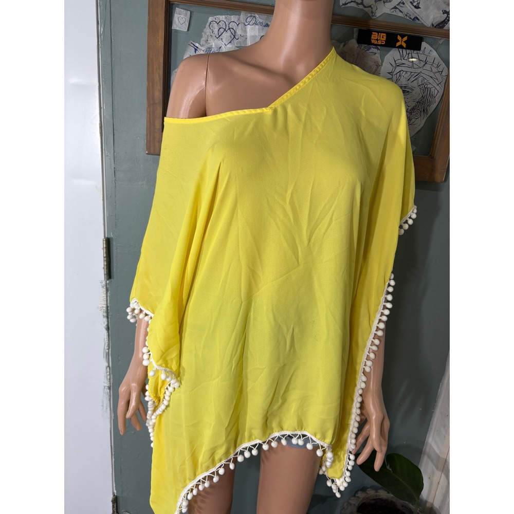 ADREAMLY Yellow Pom Pom Trim Swimsuit Cover Up Resort Beach Poncho Top